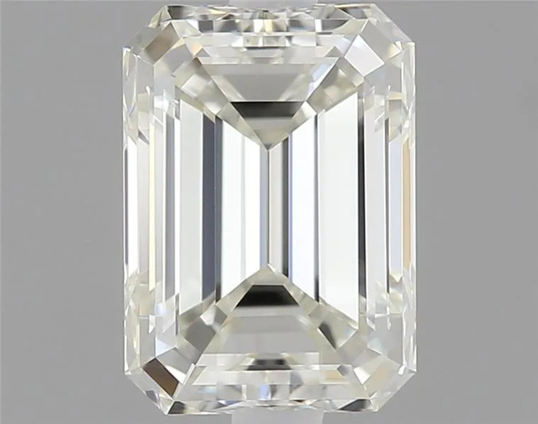 0.72ct Emerald Natural Diamond (Colour G, Clarity IF, Cut VG, IGI Certified)